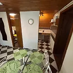Apartment Demona *