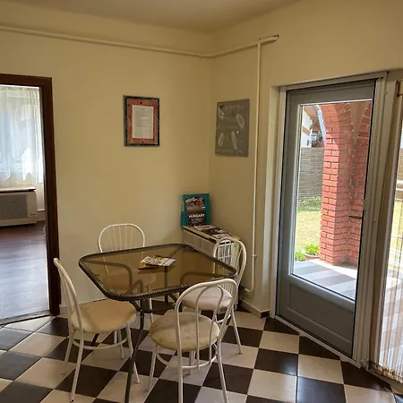 Demona Apartament *