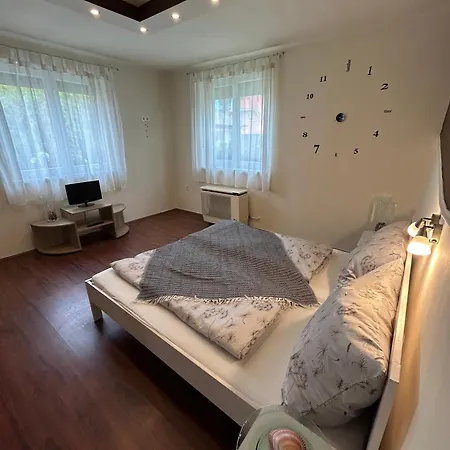 Demona Apartament Balatonboglár