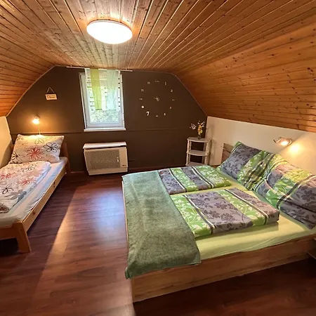 Demona Apartament *
